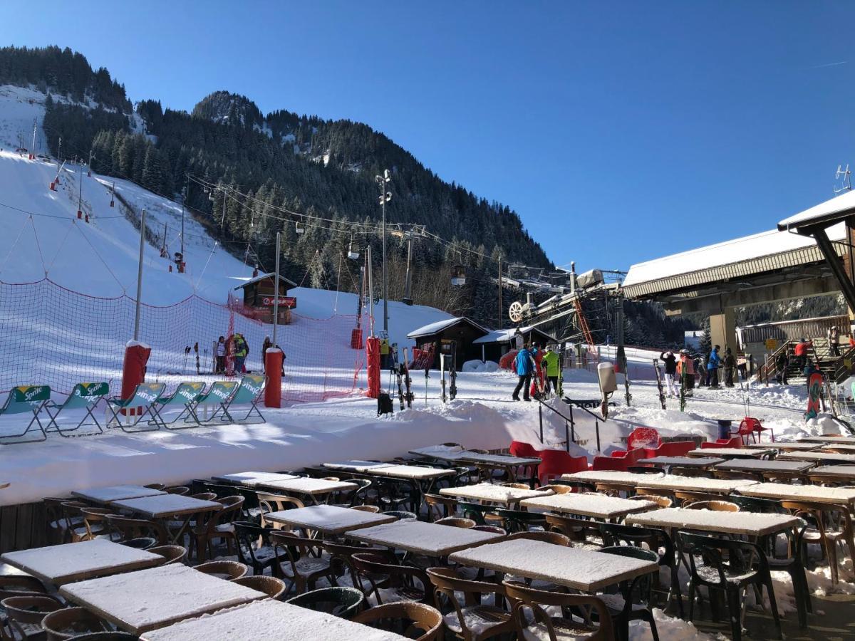 Le Schuss Hotel Chatel Exterior photo